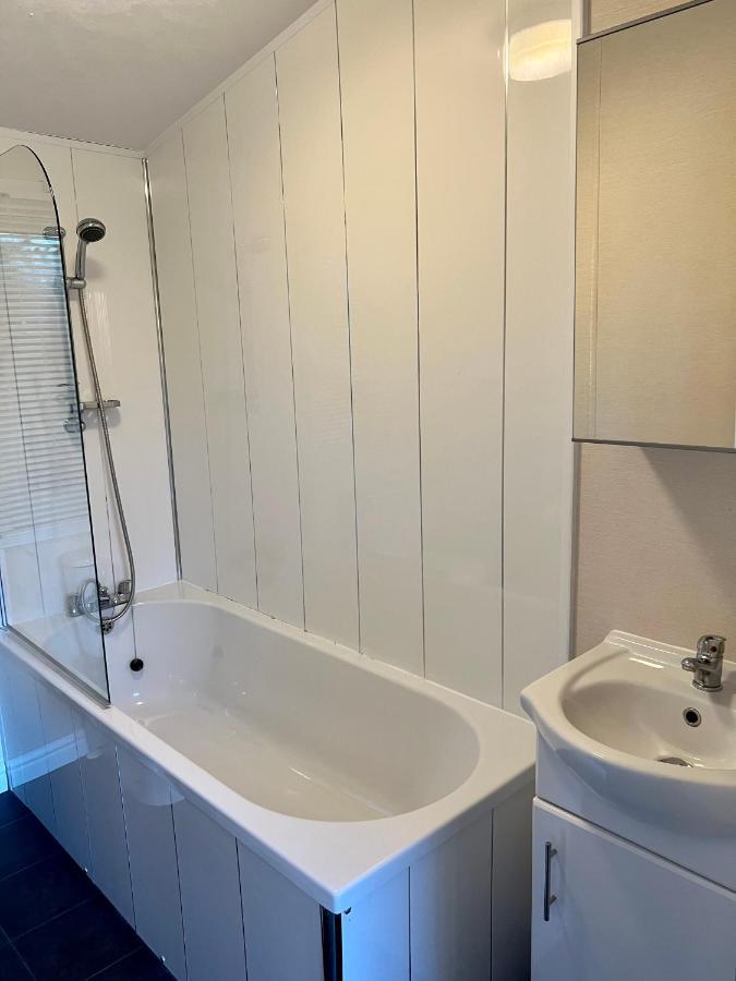 New Forest Hideaway- Self Catering Accommodation Newbridge  Dış mekan fotoğraf